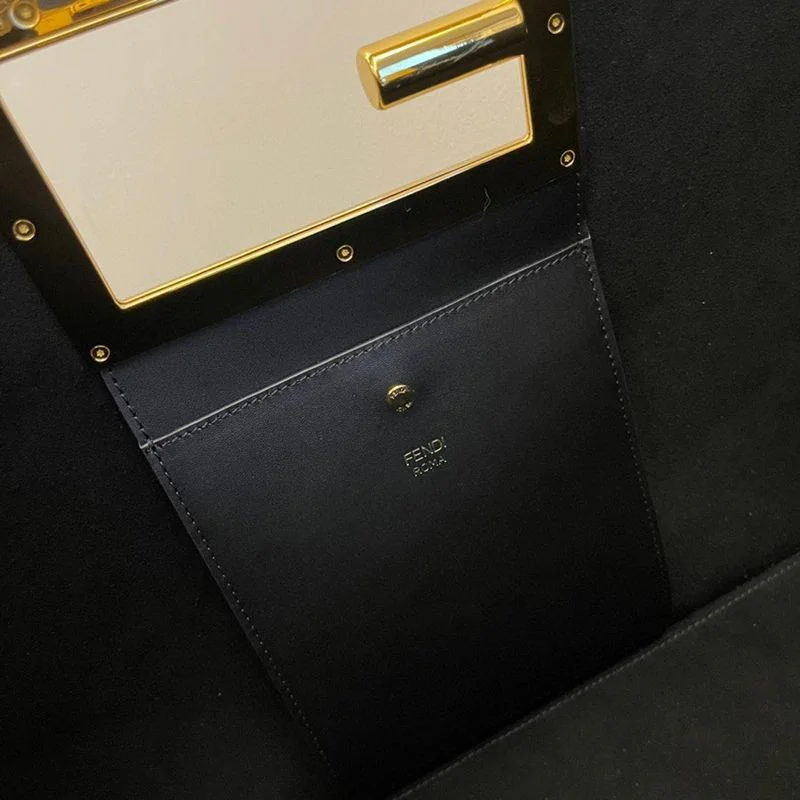 定番フェンディ ウェイ 偽物 ミディアム レザーバッグ fen48136