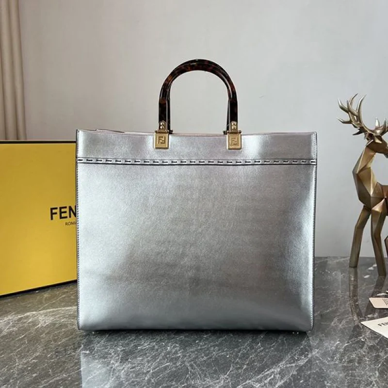 ☆超人気☆フェンディ サンシャイン ミディアム レザー ショッパーバッグ コピー fep53986
