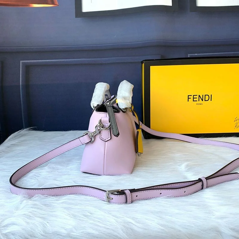 可愛いフェンディ コピー バイ ザ ウェイ スモール レザー ボストンバッグ fep90744