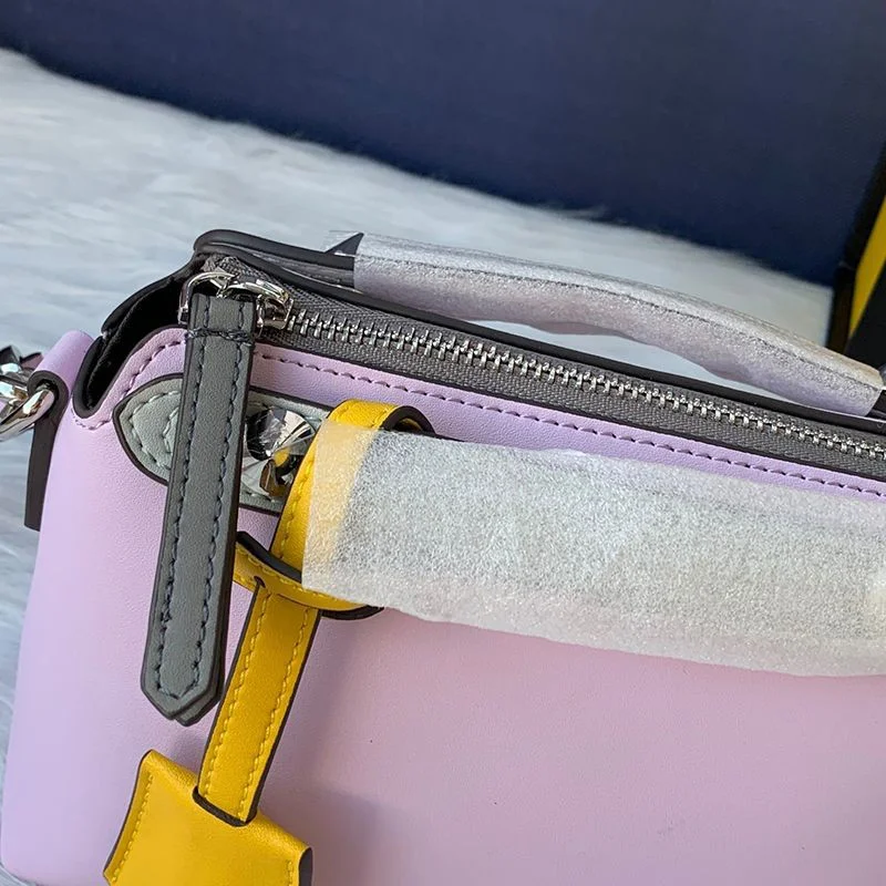 可愛いフェンディ コピー バイ ザ ウェイ スモール レザー ボストンバッグ fep90744