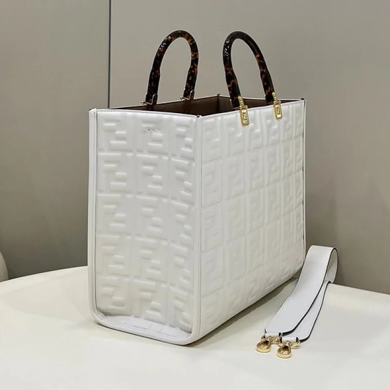 争奪戦♡フェンディ サンシャイン コピー ミディ レザー トートバッグ feq38838