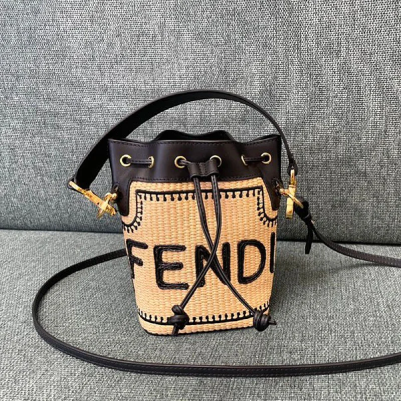 高品質 フェンディ ラフィアミニバッグ 偽物 fer03887
