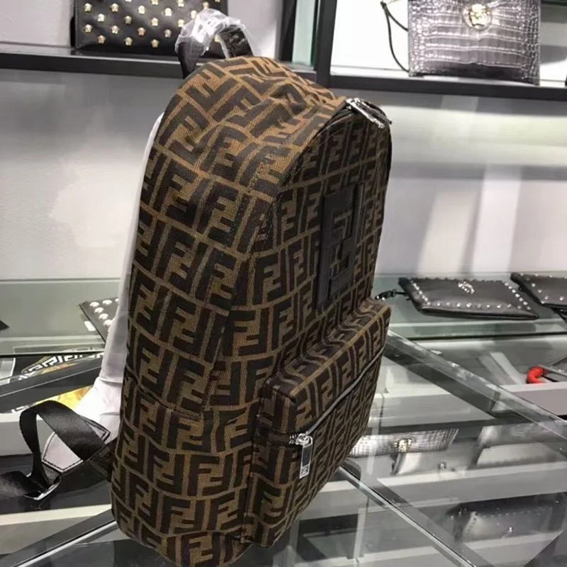 希少色フェンディ FFモチーフ コピー バックパック リュック fes33317