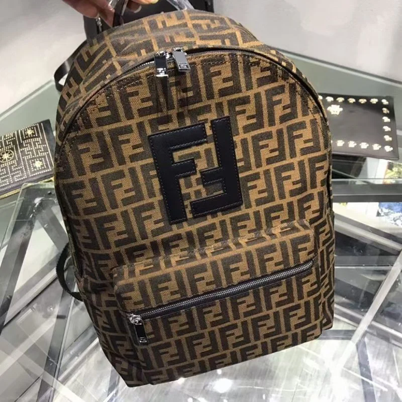 希少色フェンディ FFモチーフ コピー バックパック リュック fes33317