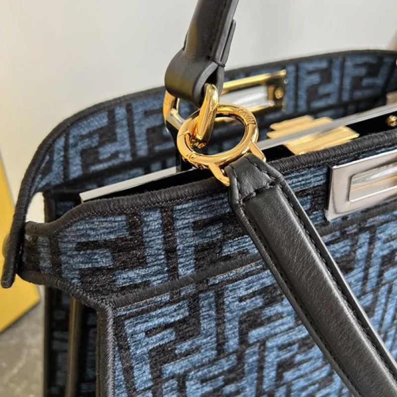 ブティック♪ フェンディ PEEKABOO X-TOTE トートバッグ コピー fet13786