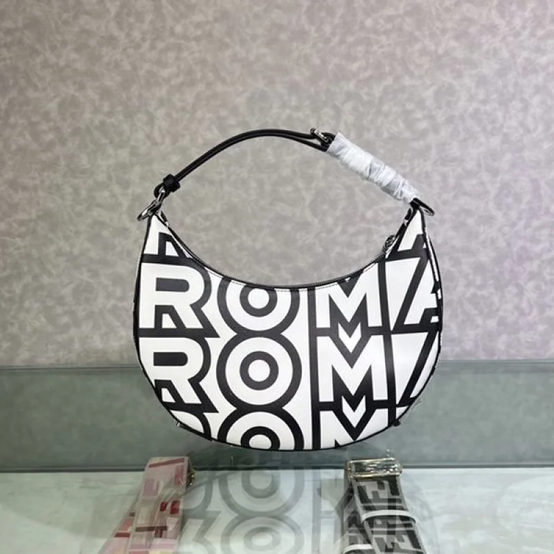 フェンディ ROMAカプセル プリント レザー バッグ コピー fev03686
