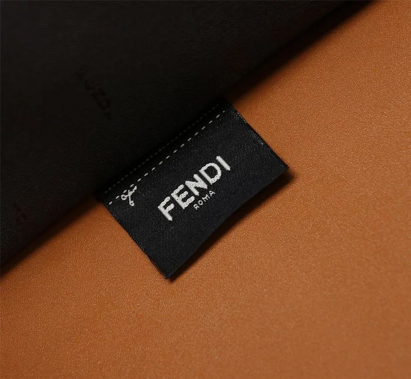 日本未入荷フェンディ サンシャイン 偽物 レザーショッパーバッグ few61216