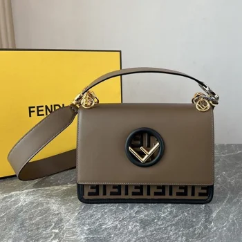 入手困難品!フェンディ FFロゴ コピー バッグ ショルダーバッグ fee69010