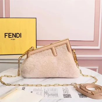 フェンディ バッグ fek00335 スーパーコピー