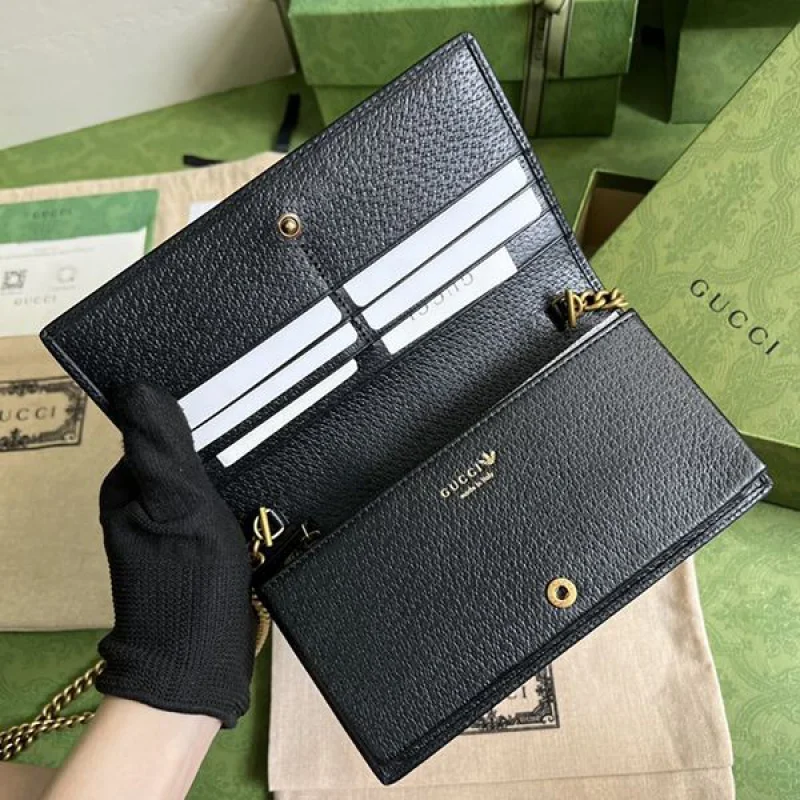 超希少!アディダス×グッチ 偽物 チェーン付き ウォレット ショルダーバッグ 621892UZ3BG6484