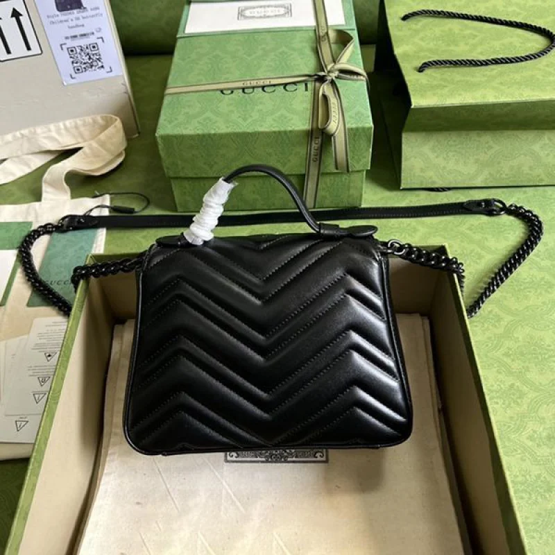 お洒落グッチ GGマーモント ミニトップハンドルバッグ コピー 702563DTDFV1000