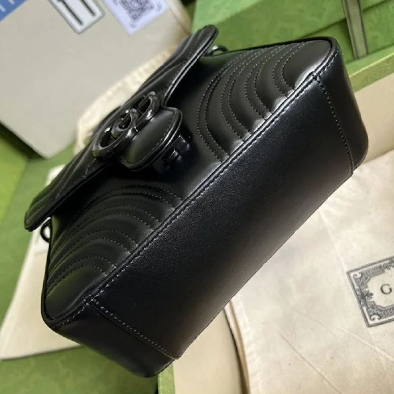 お洒落グッチ GGマーモント ミニトップハンドルバッグ コピー 702563DTDFV1000