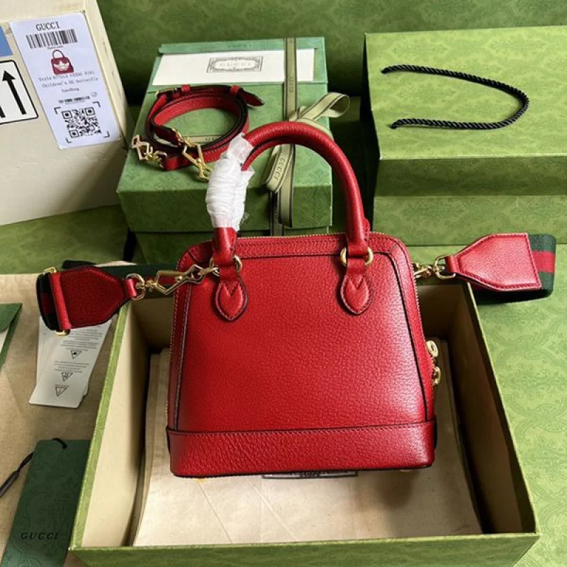 目を惹く話題コラボ アディダス グッチ 偽物 ホースビット1955 ミニバッグ gua04088