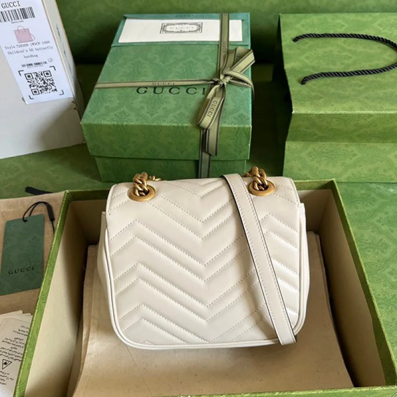 一目惚れ♪グッチ スーパーコピーGG Marmont キルティングレザー ショルダー バッグ gug59962