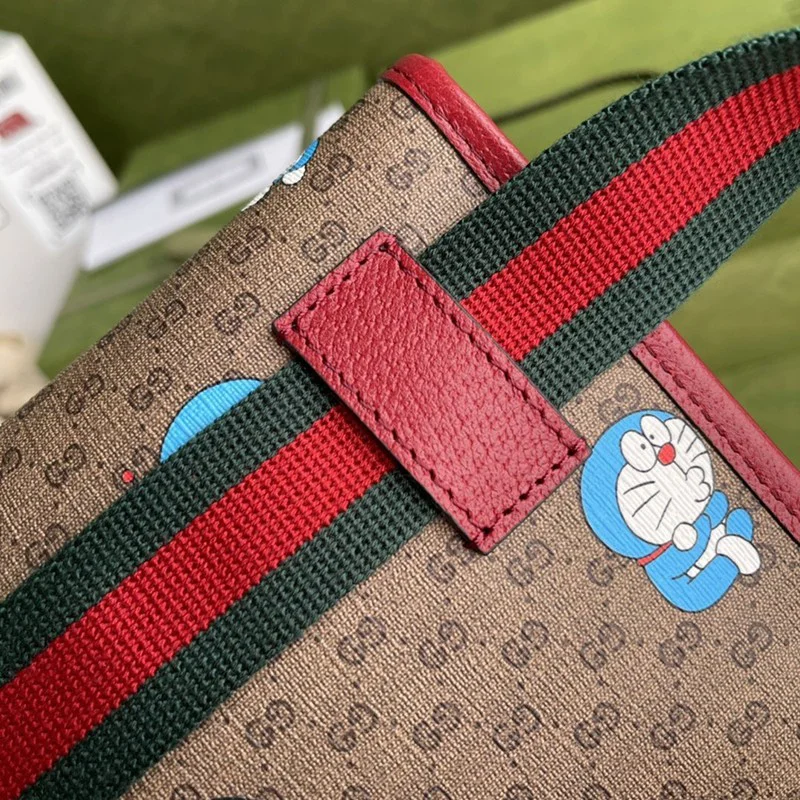 稀少 グッチ×ドラえもん コラボベルトバッグコピー647817 2TJBG 8587