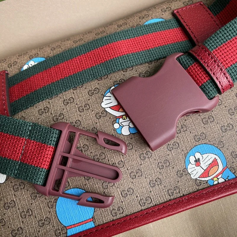 稀少 グッチ×ドラえもん コラボベルトバッグコピー647817 2TJBG 8587