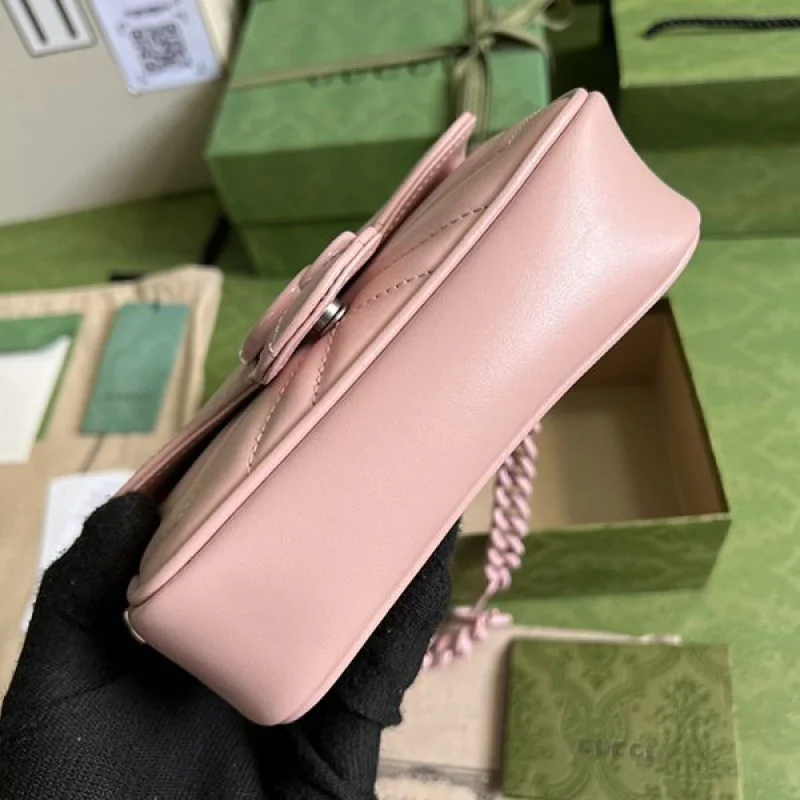 ハイブランド グッチ スーパーコピー GGマーモント ベルトバッグ guk65227