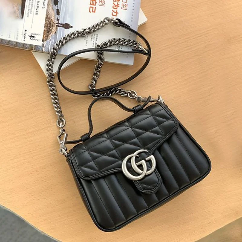 大人気!グッチ ミニ トップハンドルバッグ コピー GGマーモント gum35026