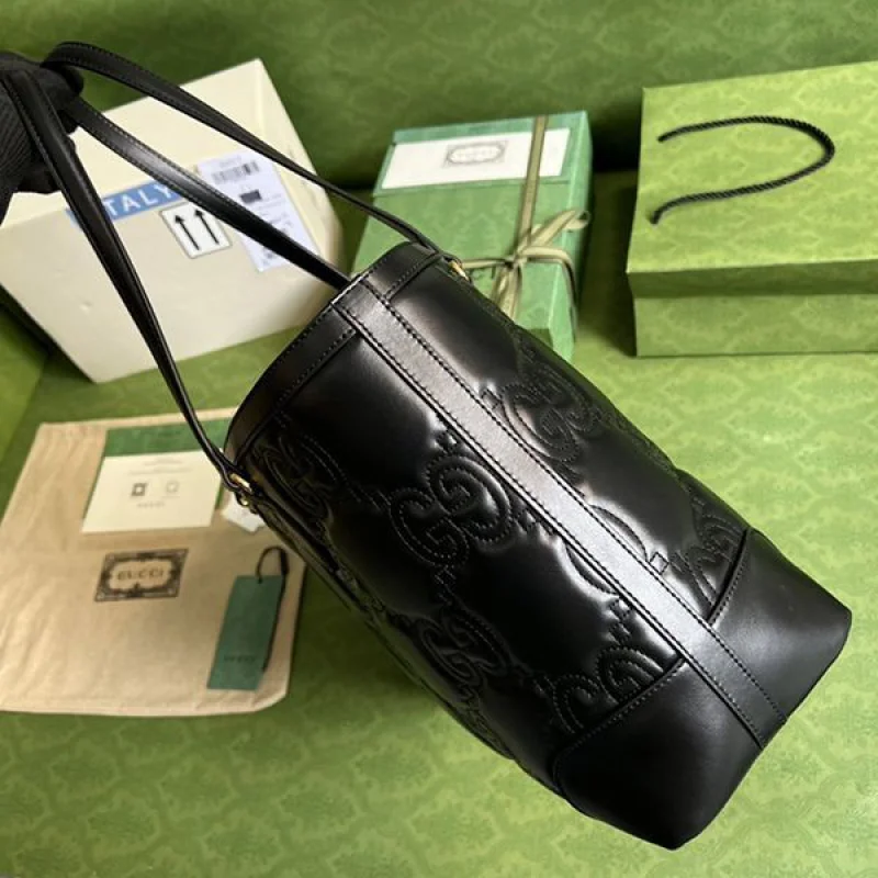 定番グッチ キルティングGGレザー ミディアム トートバッグ コピー gum49146