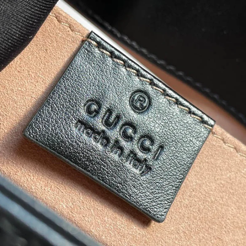 ☆最高な材質☆グッチ〔GGマーモント コピー〕キルティング スモール ショルダーバッグ gum90692