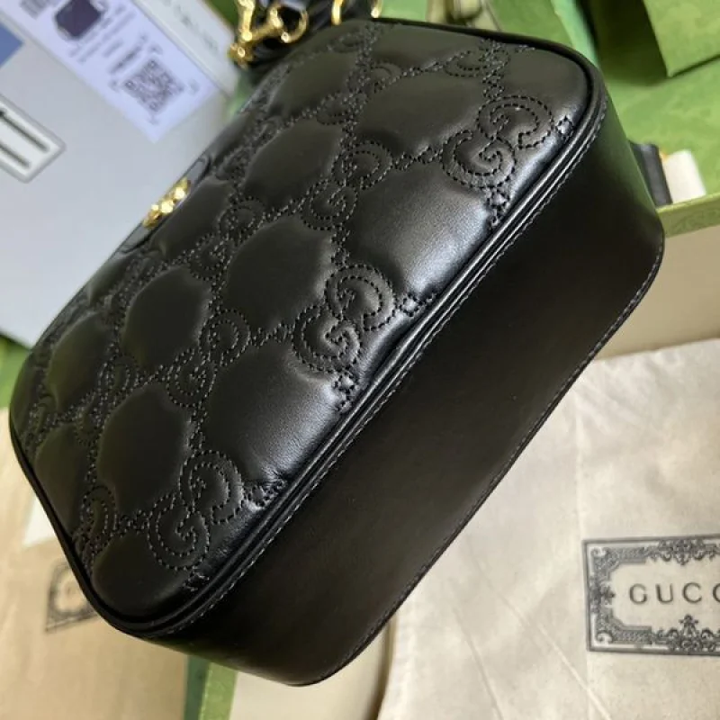 《大人気》グッチ コピー GG キルティングレザー ショルダーバッグ gux43328