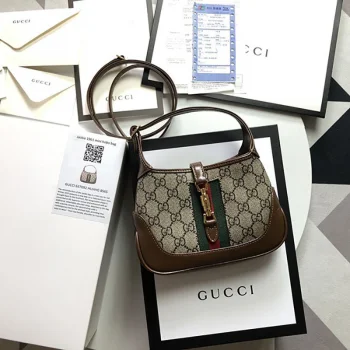 グッチバッグ 637092HUHHG8565 スーパーコピー