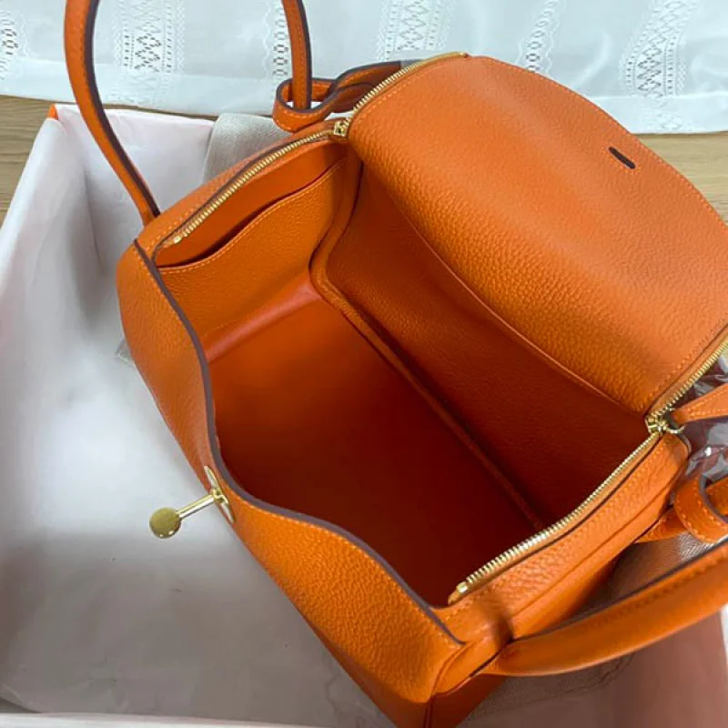エルメス リンディ 偽物 26cm トリヨンクレマンス 2色金具 era29289
