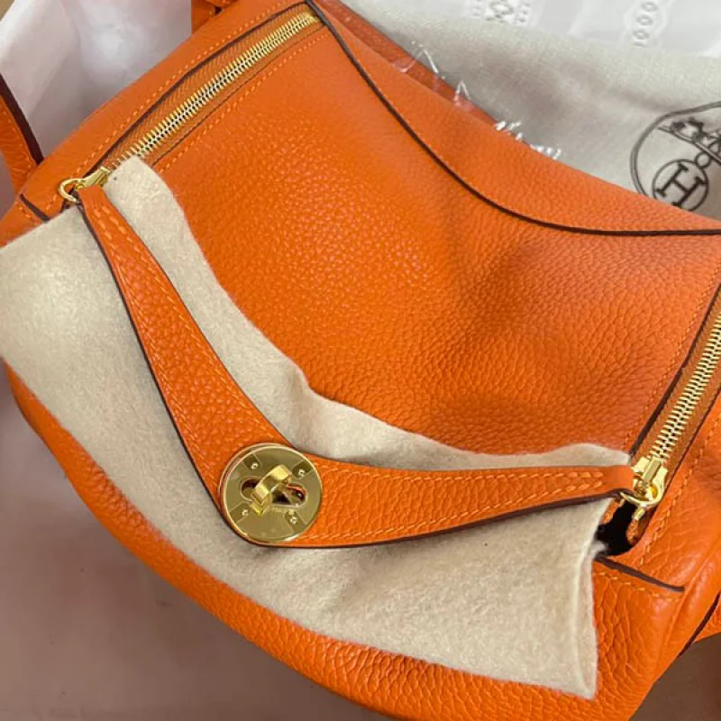 エルメス リンディ 偽物 26cm トリヨンクレマンス 2色金具 era29289