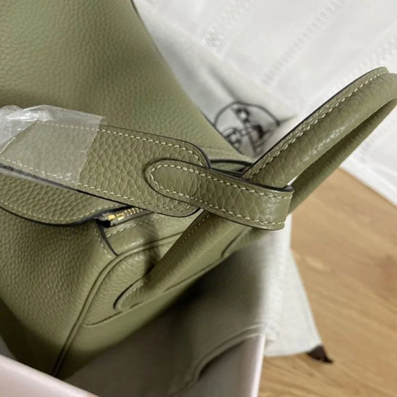 エルメス リンディ26 Lindyシルバー トリヨンクレマンス コピー erd30361