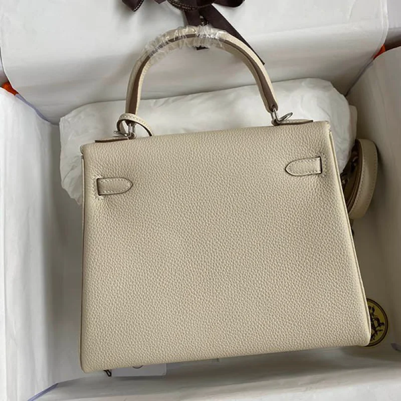 入手困難エルメス 偽物 ケリー 25cm 内縫い タッチ シルバー金具 erg96683