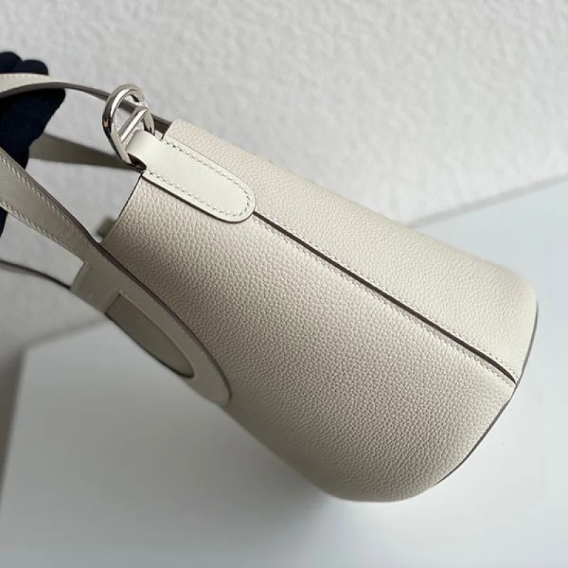 定番 エルメス イン ザ ループ 18 トートバッグ erk14417