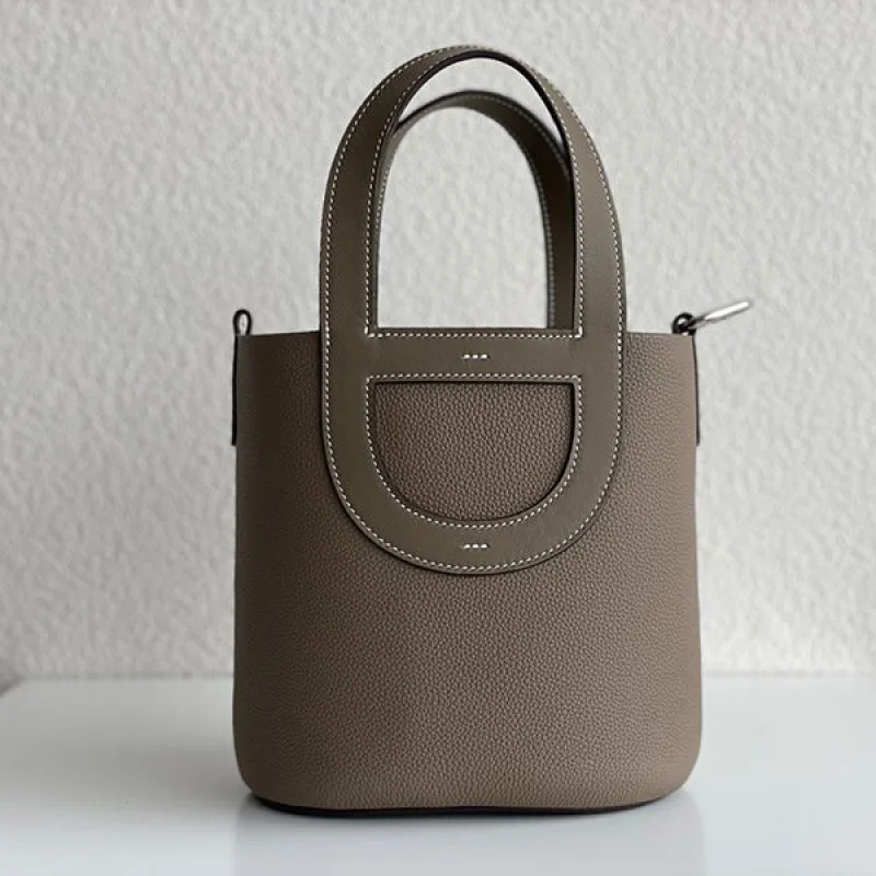 定番 エルメス イン ザ ループ 18 トートバッグ 偽物 erk71936