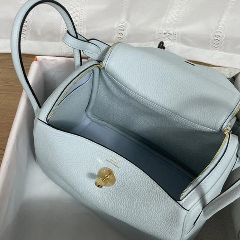 エルメス リンディ26 Lindy 偽物 シルバー トリヨンクレマンス erl18025