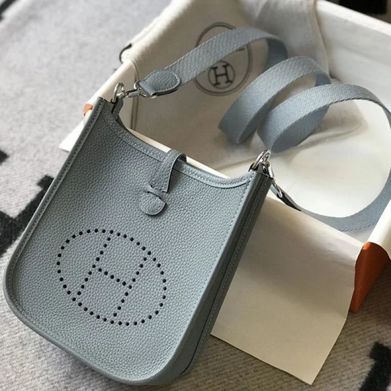 大人気!エルメス エヴリン TPM 16 ショルダーバッグ 偽物 ero18156