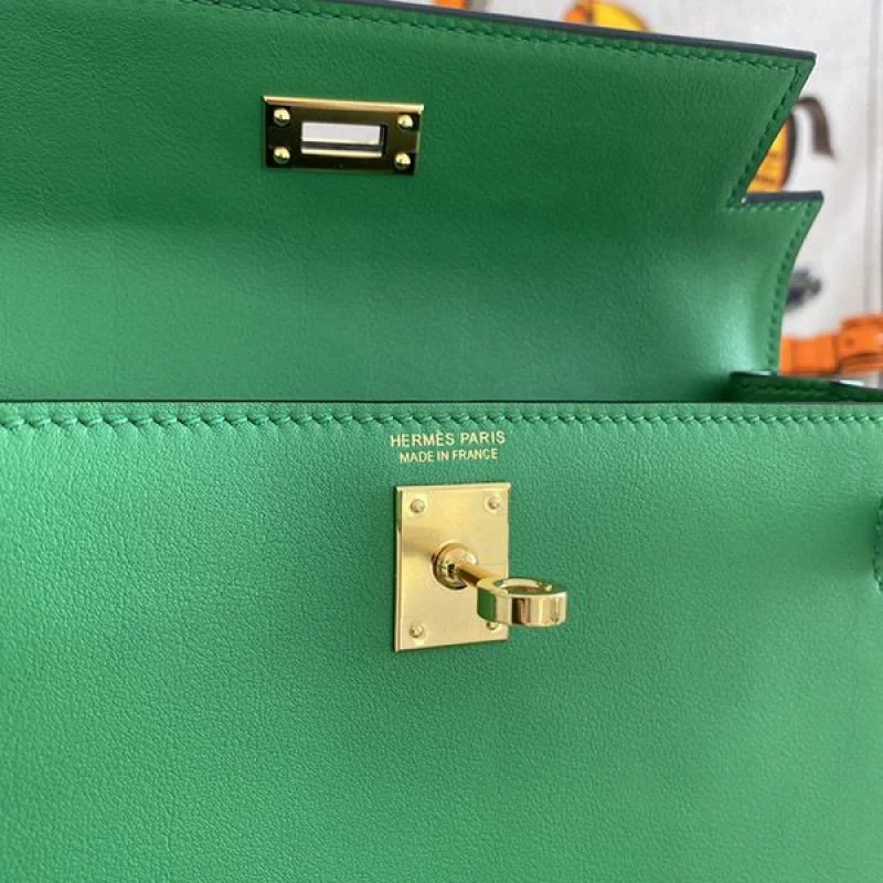日本未入荷エルメス スーパーコピー ケリーダンス 22cm グリーン 内縫 2色金具 err32869