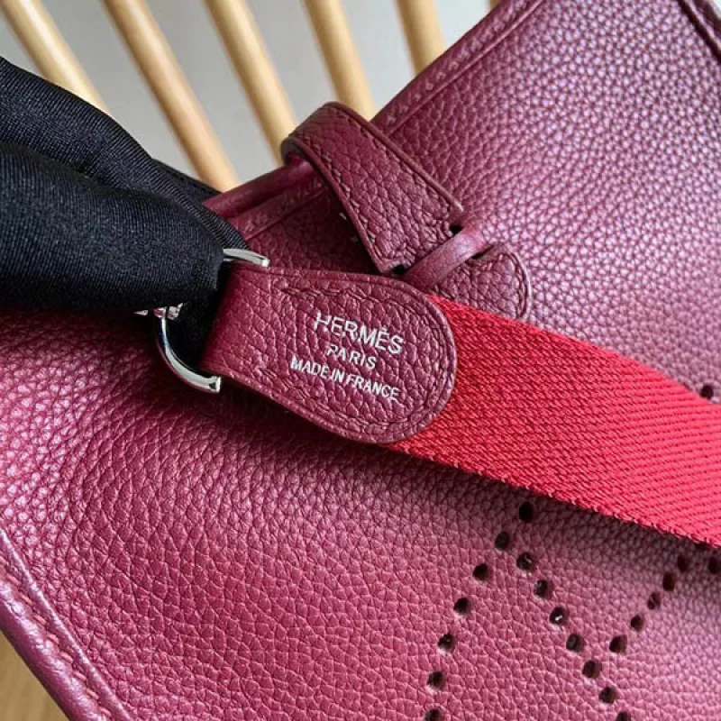☆超人気☆エルメス 偽物 エヴリン アマゾン TPM クレマンス シルバー金具 erw05551