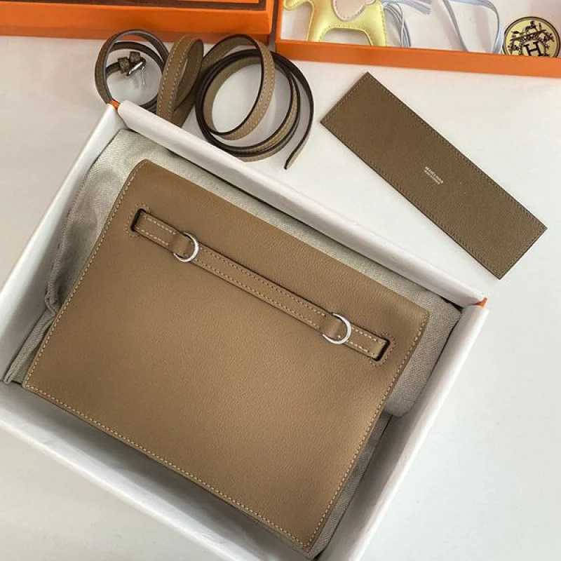 送料込エルメス 偽物 ケリーダンス 22cm ブラウン 内縫 2色金具 erx65514