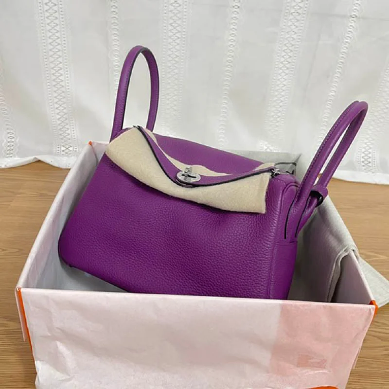送料込 エルメス リンディ コピー 26cm トリヨンクレマンス 2色金具 ery67958