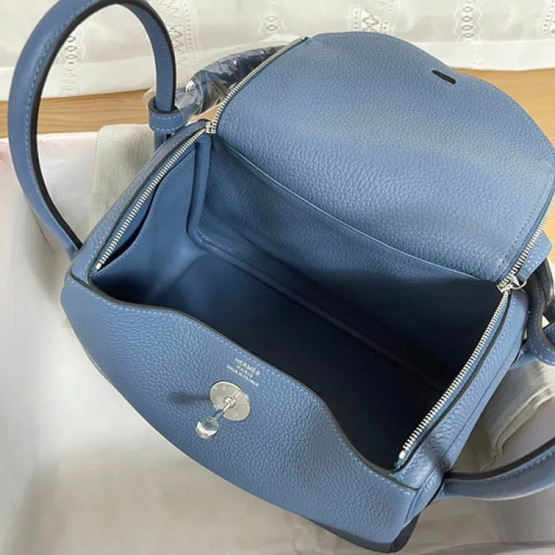 人気No1エルメス 偽物 リンディ 26cm トリヨンクレマンス 2色金具 ery82588