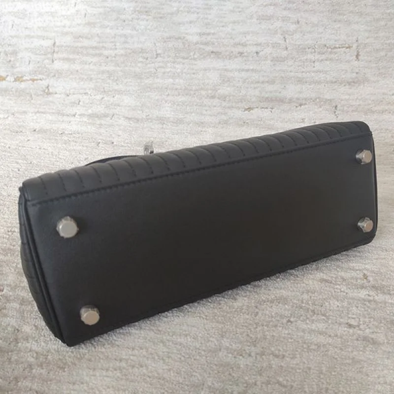 春もの新作エルメス ケリー Kelly25 偽物 トリコカラー 外縫いセリエ ナタ erz13673
