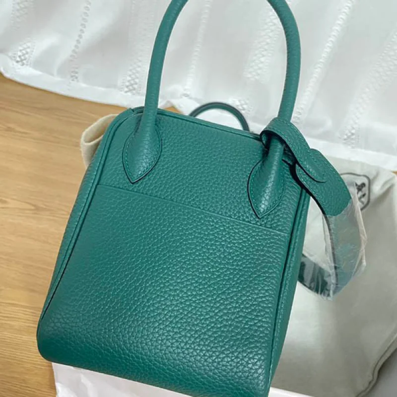超話題!エルメス コピー リンディ 26cm トリヨンクレマンス 2色金具 erz38262