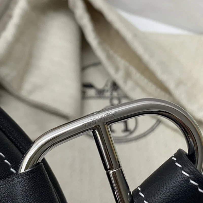 エルメス イン・ザ・ループ偽物 ベルトバッグhe25020