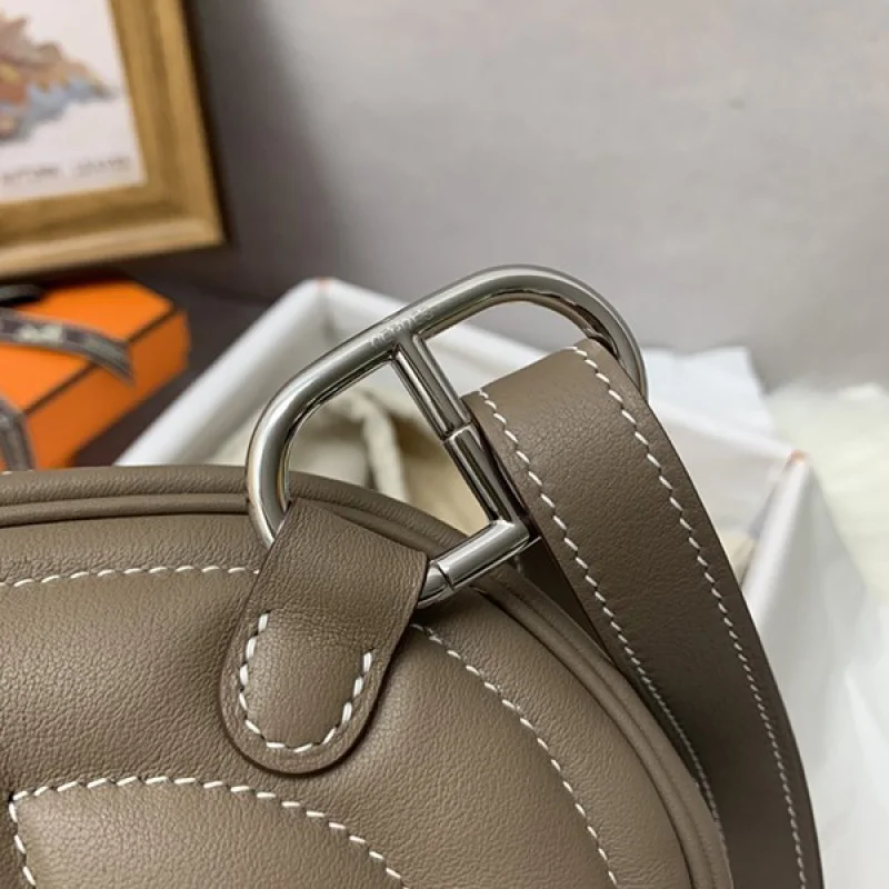 《超高級で超レア品☆》エルメス イン・ザ・ループコピーベルトバッグhe25018
