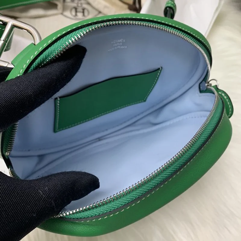 エルメス イン・ザ・ループ偽物 ベルトバッグhe25020