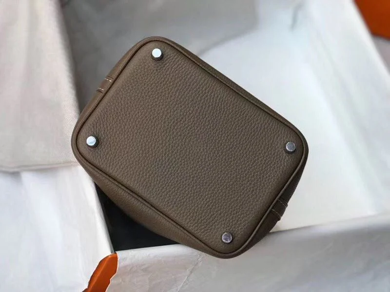超入手困難エルメス ピコタンロック偽物 クレマンス シルバー金具he26044