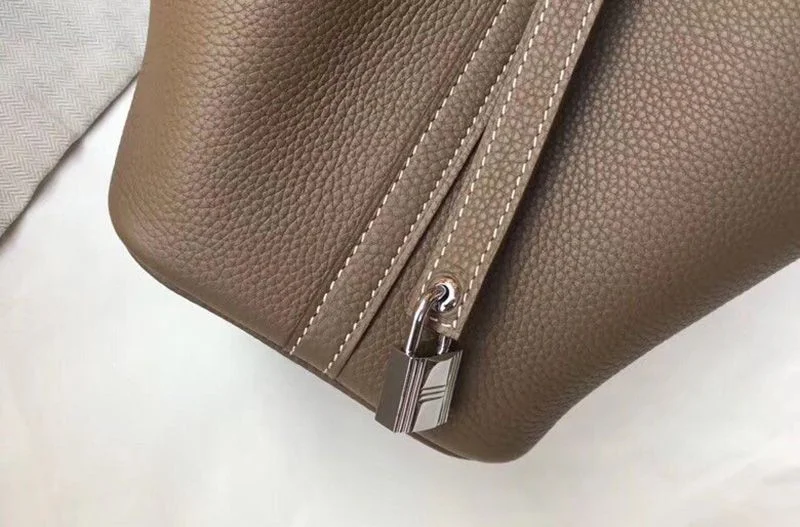 超入手困難エルメス ピコタンロック偽物 クレマンス シルバー金具he26044
