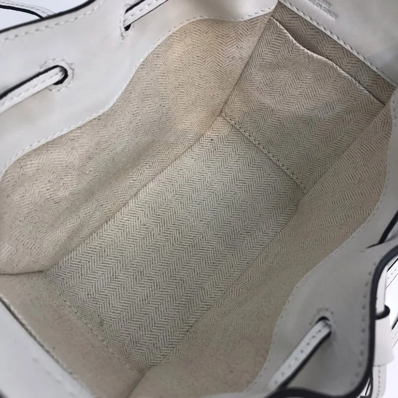 ☆限定☆ ロエベ ハンモック コピー ドローストリング ショルダーバッグ 0010365427