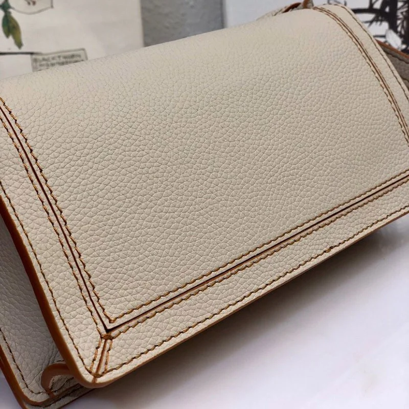 21-22AW ロエベ ショルダーバッグ コピー ソフトカーフ 2wayバルセロナソフトバッグmini 0010397818