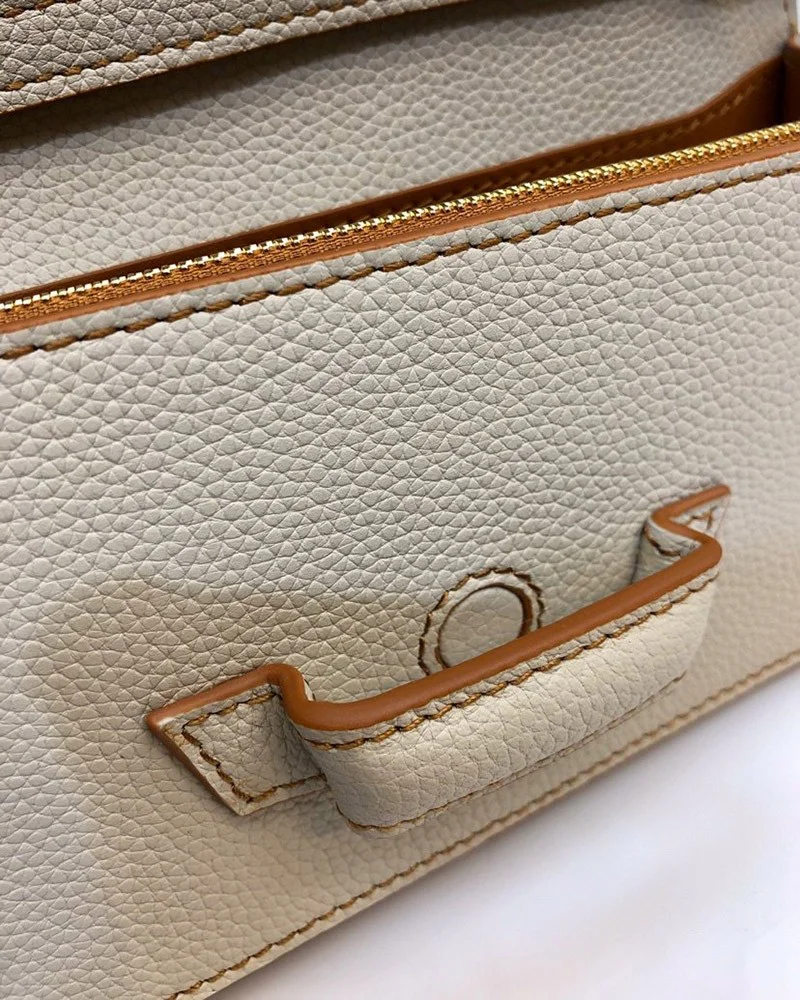 21-22AW ロエベ ショルダーバッグ コピー ソフトカーフ 2wayバルセロナソフトバッグmini 0010397818