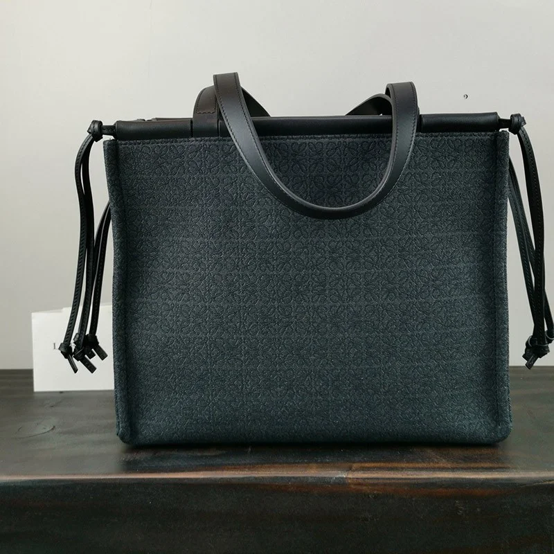 春もの新作ロエベ トートバッグ コピー Small Cushion Tote☆クッショントートスモール☆送料込 A612A93X252426